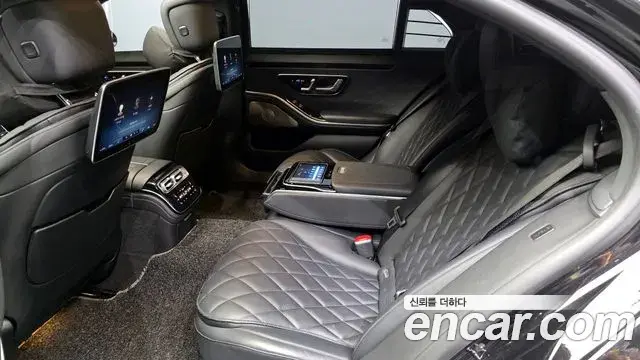 Mercedes-Benz S-Class 2022 — ფოტო 24/35