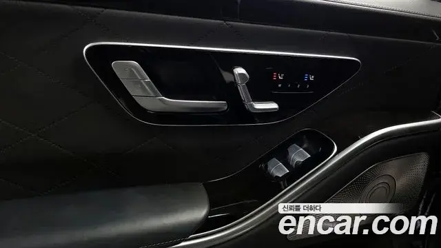 Mercedes-Benz S-Class 2022 — ფოტო 27/35
