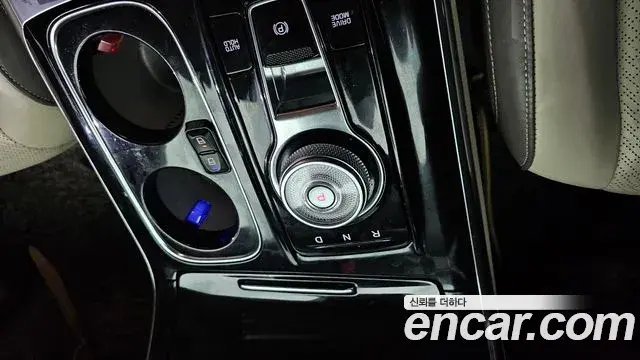 Kia Carnival 2021 — Şəkil 2/20