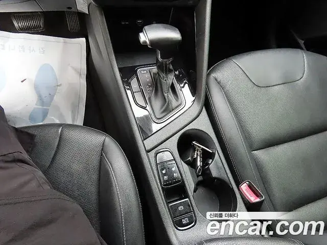 Kia Niro 2021 — Şəkil 8/20