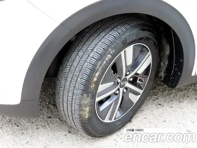 Kia Niro 2021 — Şəkil 16/20