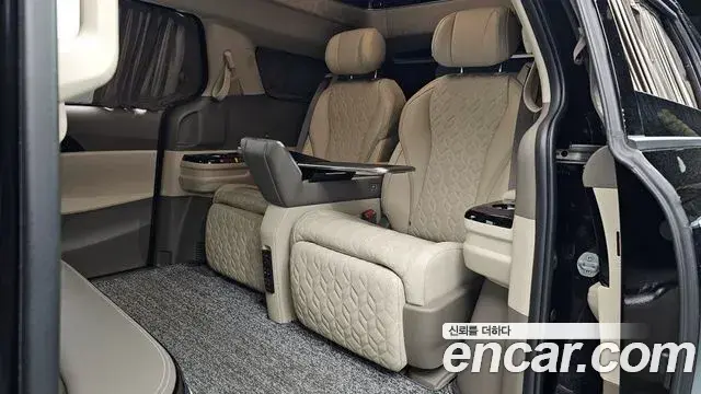 Kia Carnival 2024 — Фото 11/20