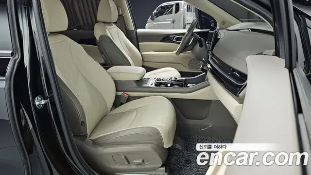 Kia Carnival 2024 — Фото 12/20