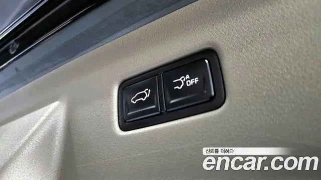 Kia Carnival 2024 — Фото 15/20