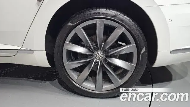 Volkswagen Arteon 2020 — ფოტო 34/35