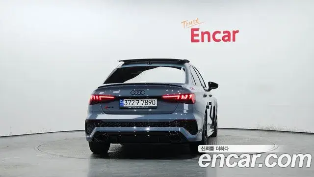 Audi RS3 2023 — Photo 9/33