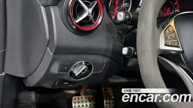 Mercedes-Benz CLA-Class 2018 — ფოტო 11/30