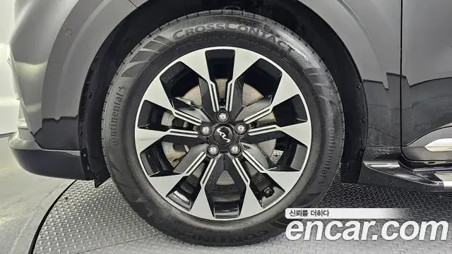 Kia Carnival 2022 — Фото 5/20