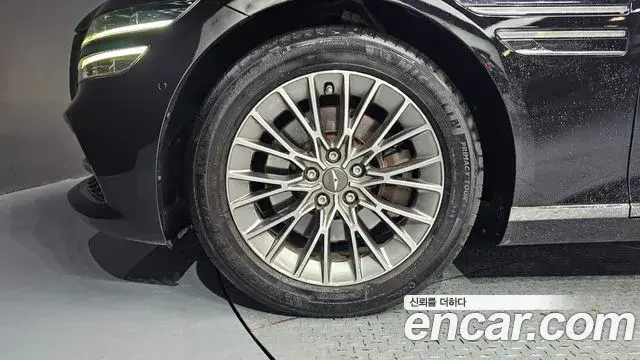 Genesis G80 2021 — ფოტო 9/32
