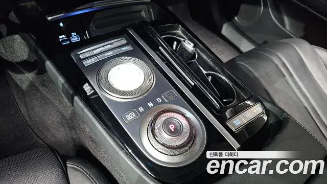 Genesis G80 2021 — ფოტო 26/32
