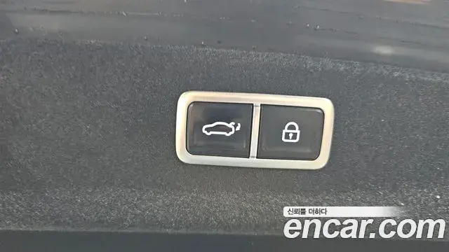Genesis G80 2021 — ფოტო 28/32