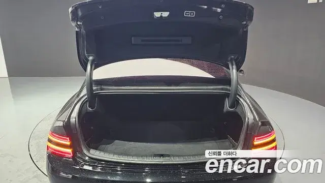 Genesis G80 2021 — ფოტო 12/32