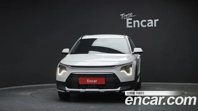 Kia Niro 2025 — Фото 3/20