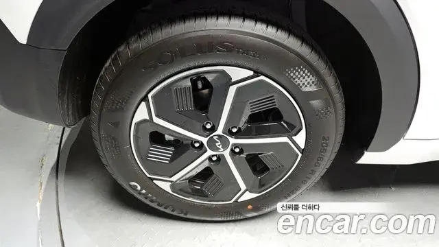 Kia Niro 2025 — Фото 5/20