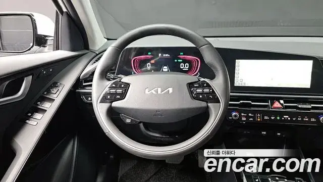Kia Niro 2025 — Фото 12/20