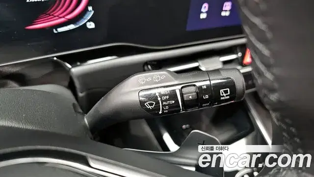 Kia Niro 2025 — Фото 18/20