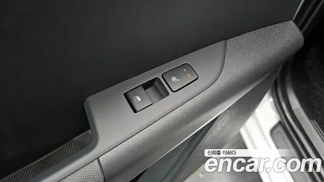 Kia Niro 2025 — Фото 19/20