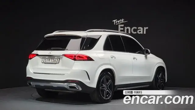 Mercedes-Benz GLE-Class 2020 — Фото 2/20