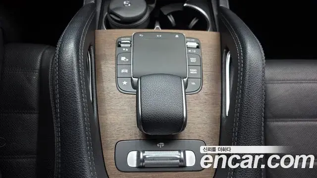 Mercedes-Benz GLE-Class 2020 — Фото 19/20