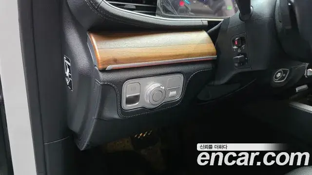 Mercedes-Benz GLE-Class 2020 — Şəkil 1/33