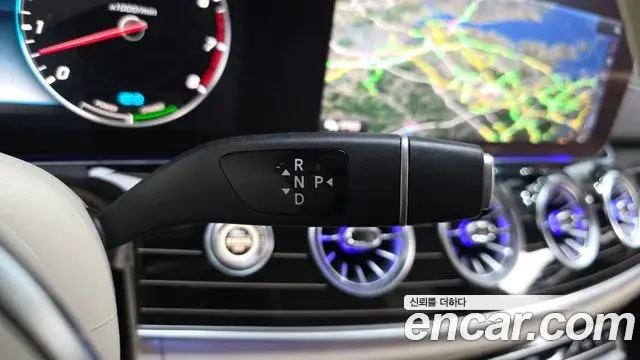 Mercedes-Benz CLS-Class 2019 — Photo 9/20