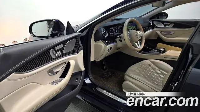 Mercedes-Benz CLS-Class 2019 — Photo 10/20