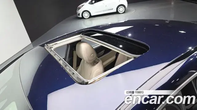 Mercedes-Benz CLS-Class 2019 — Photo 16/20