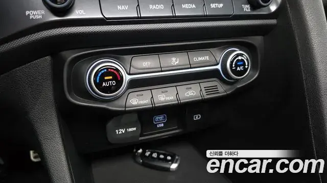 Hyundai Veloster 2022 — Фото 16/20