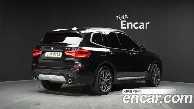 BMW X3 2018 — Фото 2/20
