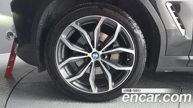 BMW X3 2018 — Фото 5/20