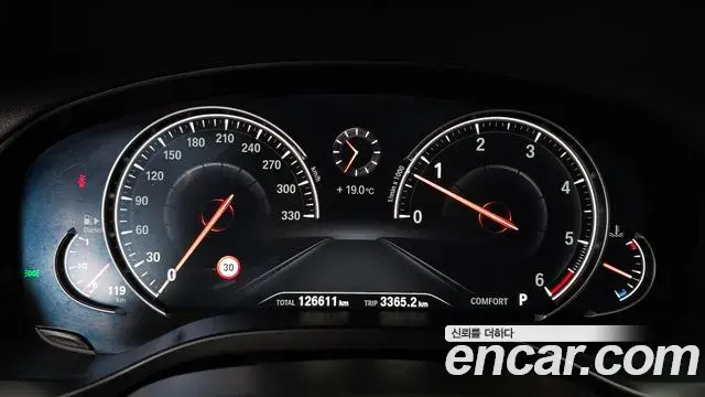 BMW X3 2018 — Фото 8/20