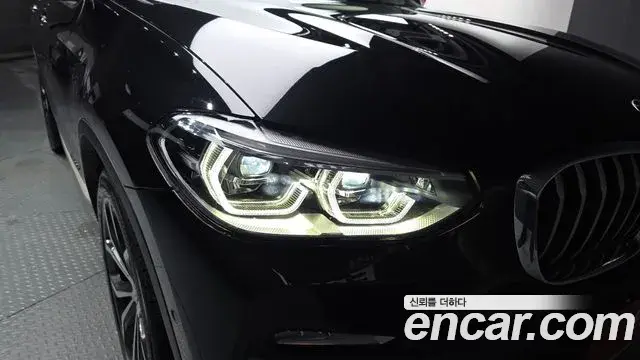 BMW X3 2018 — Şəkil 8/30