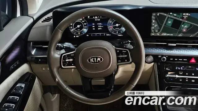 Kia Carnival 2021 — Фото 14/20