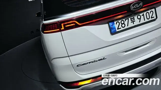 Kia Carnival 2021 — Photo 21/30