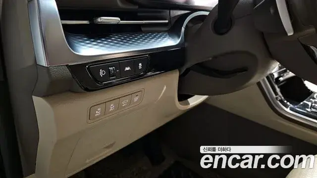 Kia Carnival 2021 — Photo 17/30