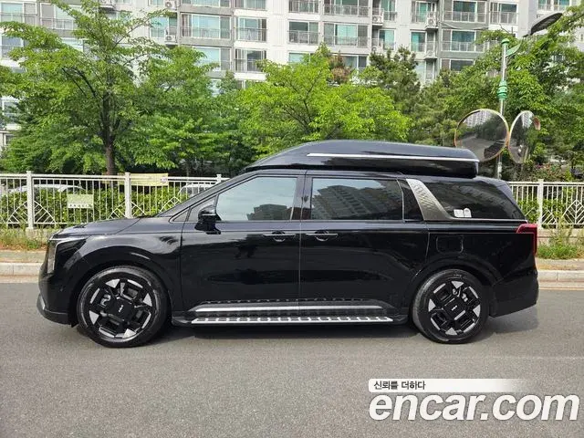 Kia Carnival 2024 — Şəkil 7/20