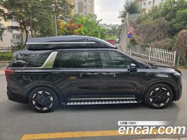 Kia Carnival 2024 — Şəkil 10/20
