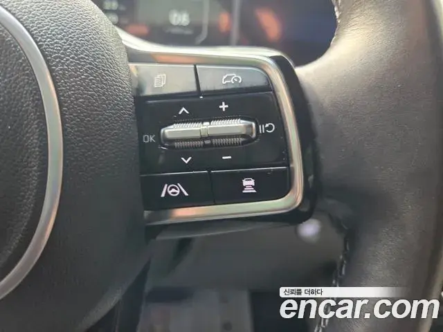 Kia Carnival 2024 — Şəkil 8/20