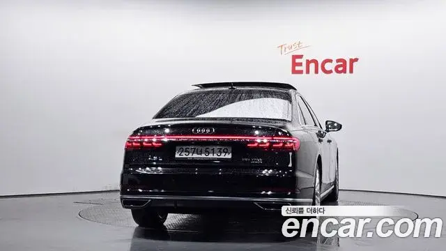 Audi A8 2020 — Photo 30/32