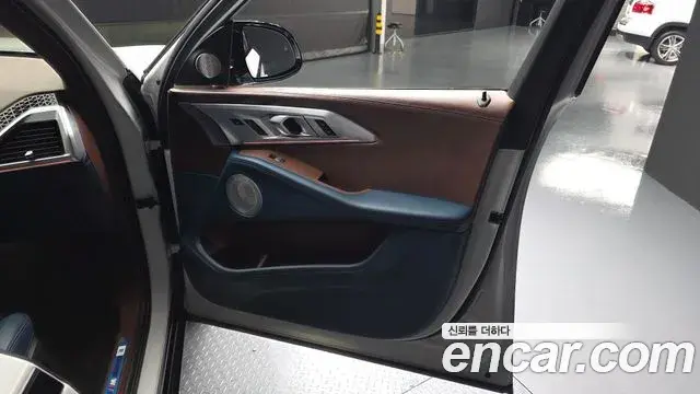 BMW XM 2023 — Şəkil 12/34