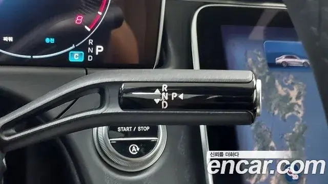 Mercedes-Benz E-Class 2025 — ფოტო 17/20