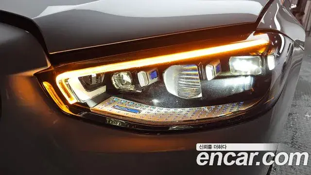 Mercedes-Benz S-Class 2024 — ფოტო 33/36