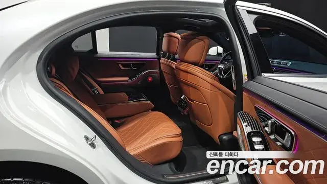Mercedes-Benz S-Class 2024 — ფოტო 11/36