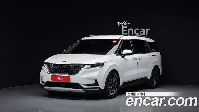 Kia Carnival 2021 — Фото 1/20