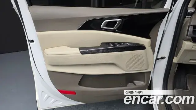 Kia Carnival 2021 — Şəkil 6/31