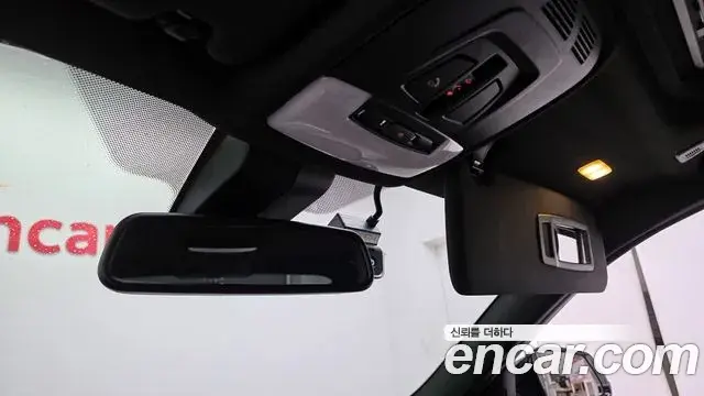 BMW 3 Series 2018 — Şəkil 25/32