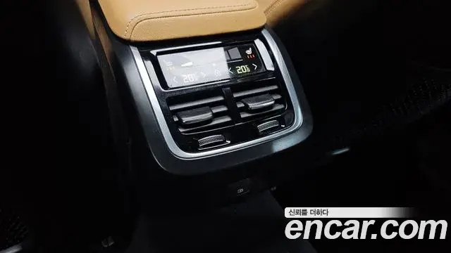 Volvo S60 2023 — Şəkil 2/36