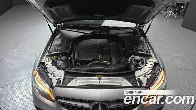 Mercedes-Benz C-Class 2019 — Фото 6/20