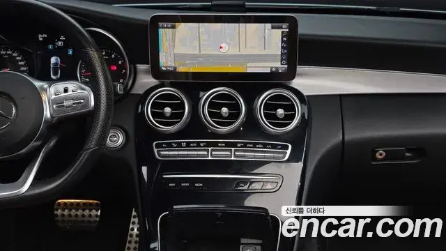 Mercedes-Benz C-Class 2019 — Фото 12/20