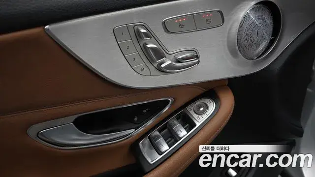 Mercedes-Benz C-Class 2019 — Фото 17/20